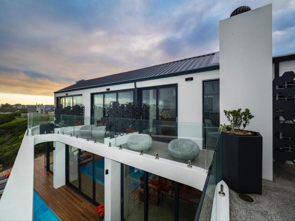 Boutique Ocean Views - Incorporating Wendy'S Hotel Hermanus Exterior photo
